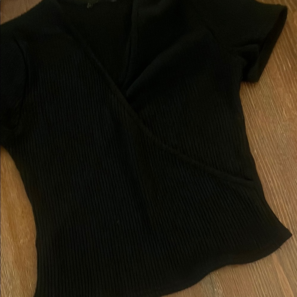 Faux wrap crop top - Picture 3 of 8